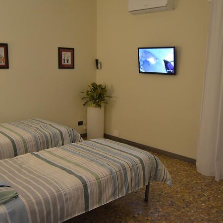 Bed And Breakfast Bissolati Brescia Exterior foto